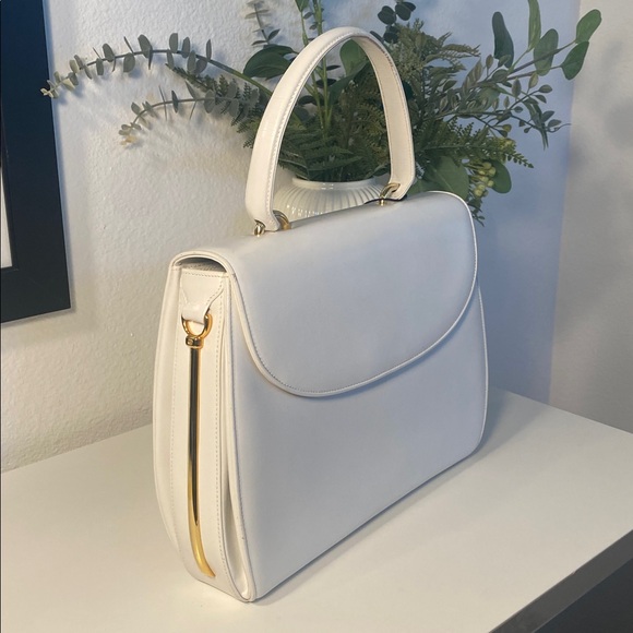 GUCCI Handbags - Vintage GUCCI Horsebit Hardware Leather Top Handle Bag